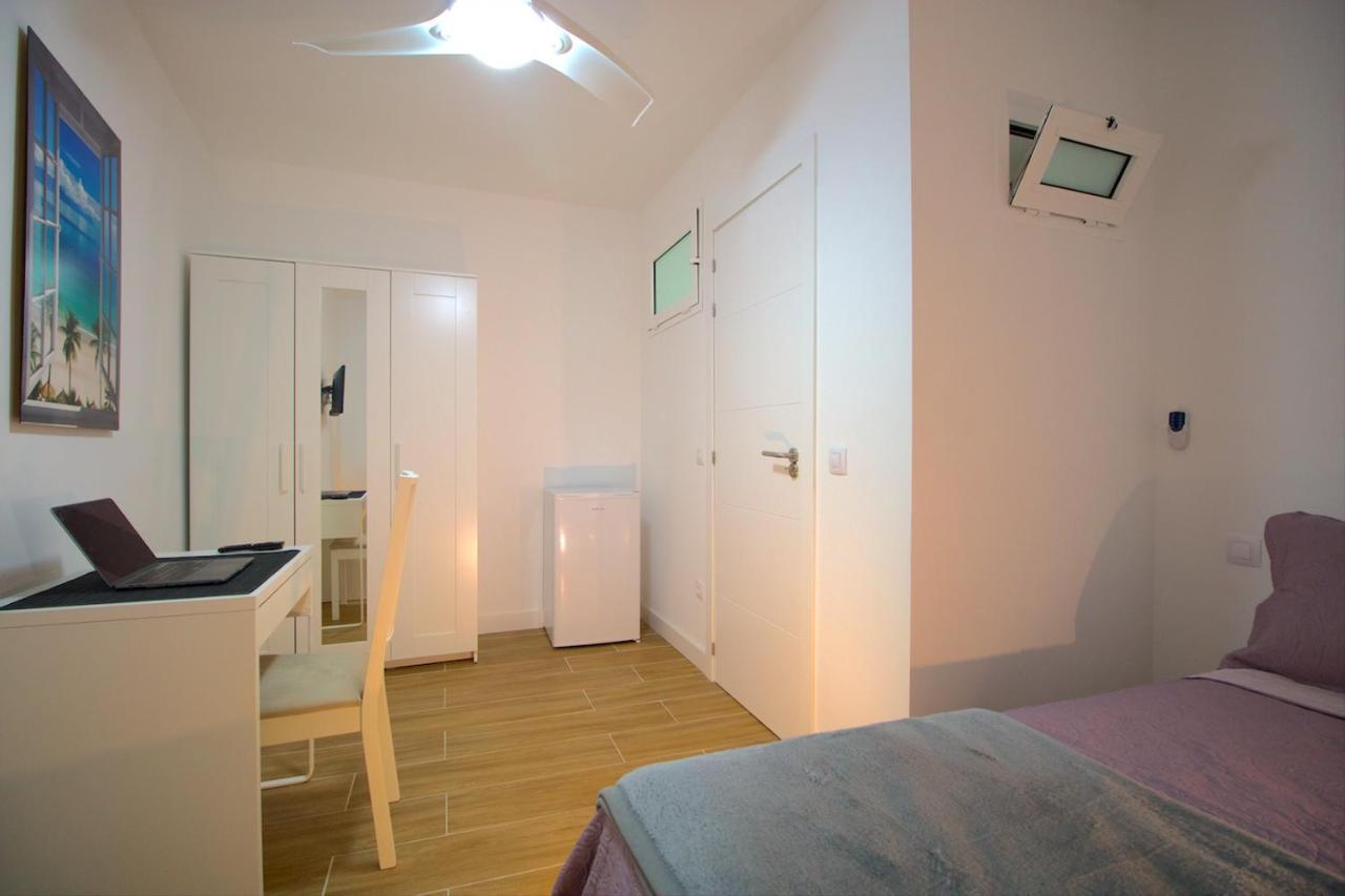 Las Palmas Smart Rooms エクステリア 写真